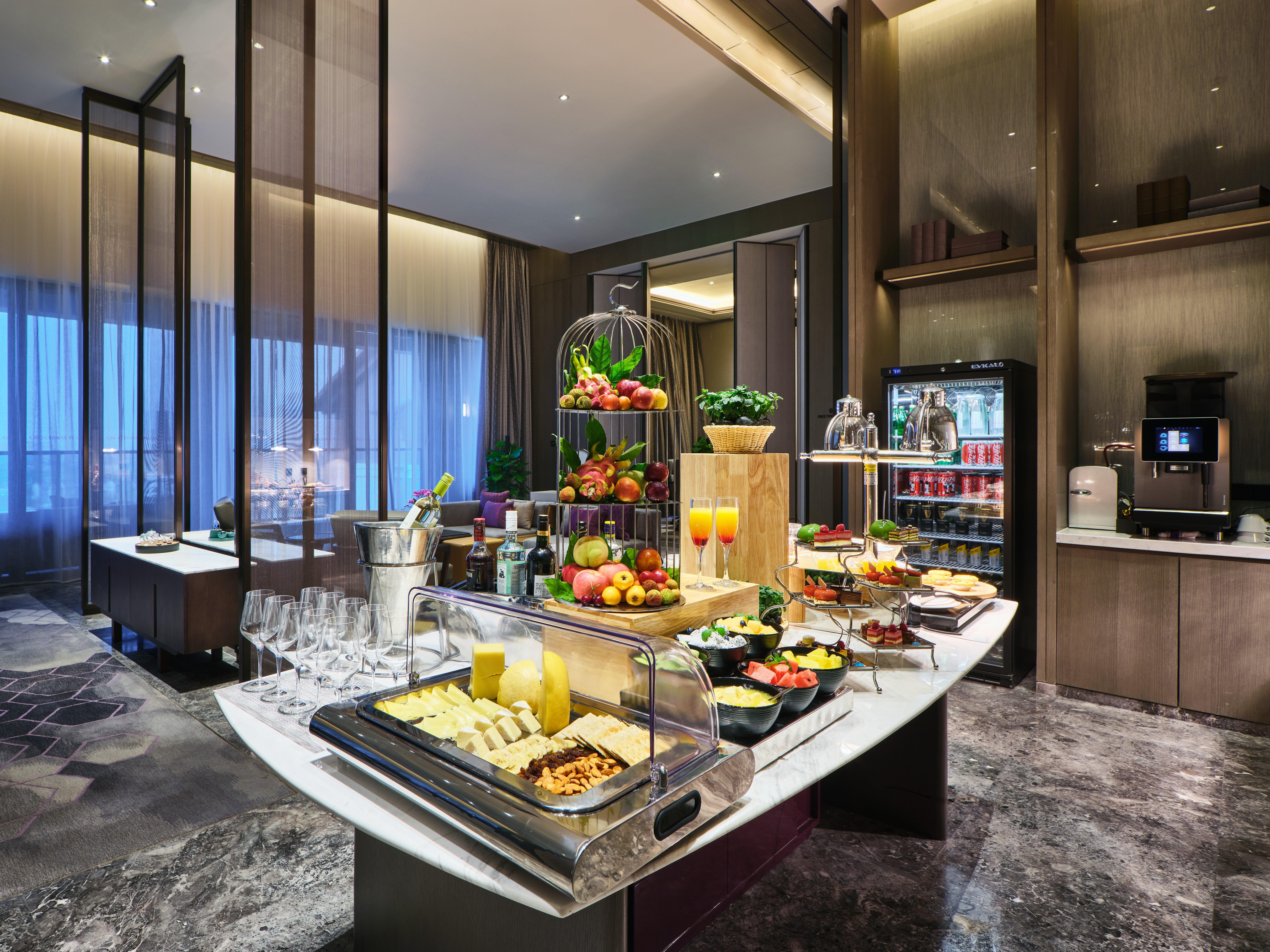 Crowne Plaza Wuxi Lake View, An Ihg Hotel Exterior photo